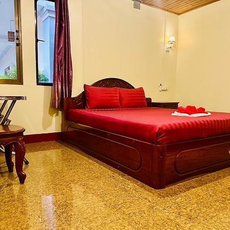 Savet Hostel Stoeng Treng Екстер'єр фото