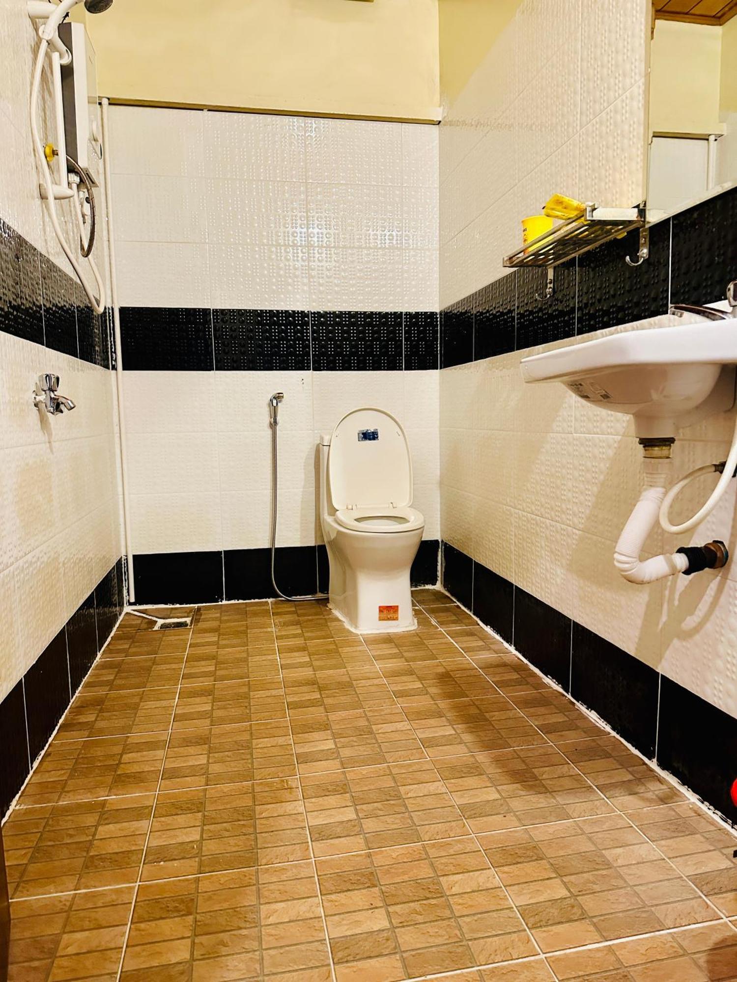 Savet Hostel Stoeng Treng Екстер'єр фото