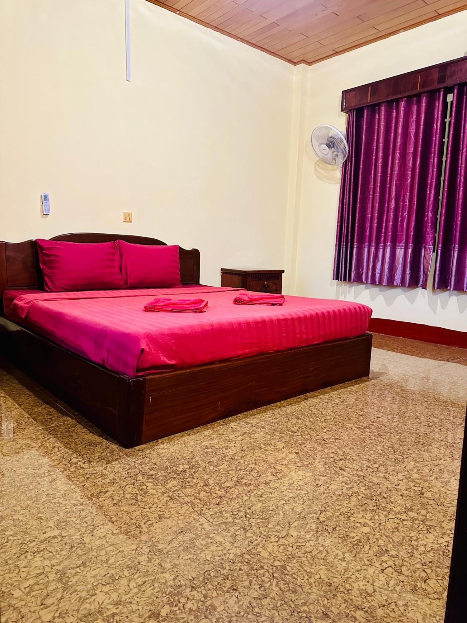 Savet Hostel Stoeng Treng Екстер'єр фото