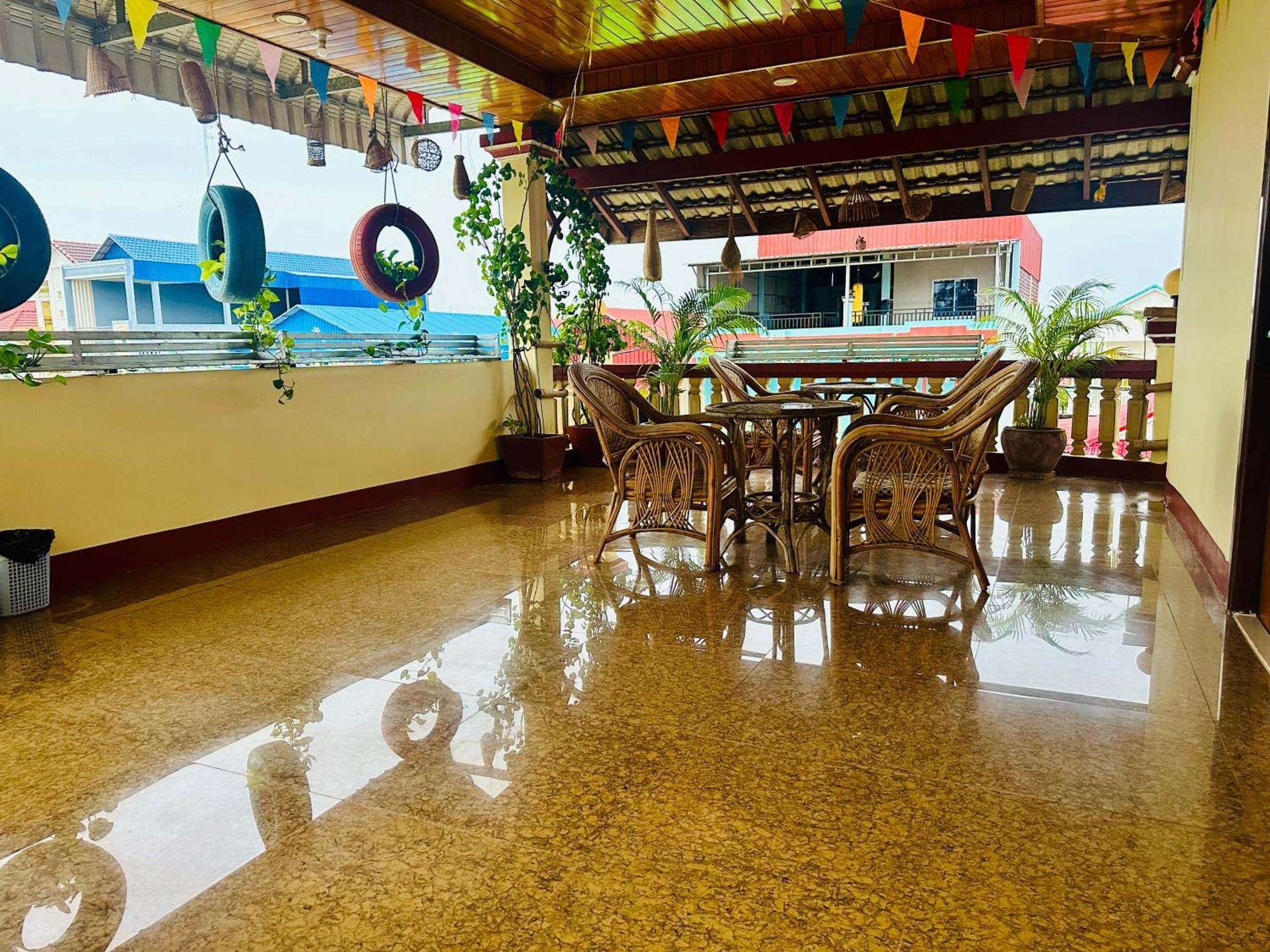 Savet Hostel Stoeng Treng Екстер'єр фото